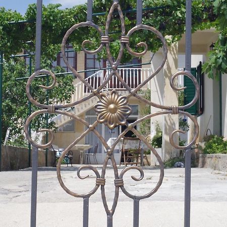 Bougainvillea Apartments Makarska Exterior photo